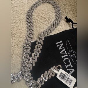 Invicta Sparkling Silver Chain